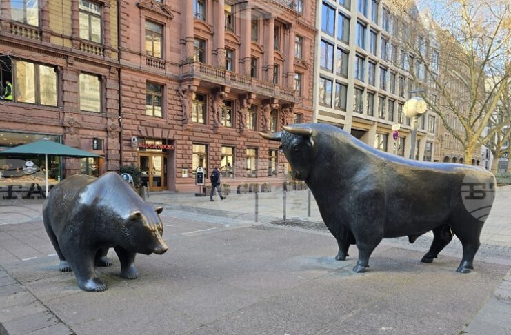 Индексите на европейските борси се задържаха в близост до рекордните си стойности в разнопосочна търговия