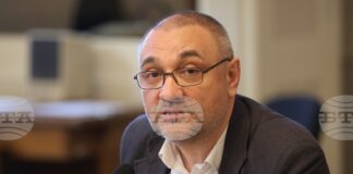 Качеството ми на живот зависи не от парите, които получавам, а от средата, в която работя, написа Андрей Чорбанов след напускането си на ПГ на ИТН