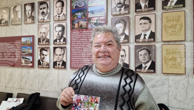 Книгата "Усмивките на Шумен" ще бъде представена през януари в Регионалната библиотека "Стилиян Чилингиров"