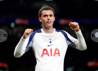 Кристъл Палас постигна споразумение с Тотнъм за нападателя Бренан Джонсън Кристъл Палас постигна споразумение с Тотнъм за нападателя Бренан Джонсън