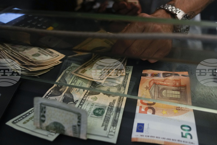 Пренапишете този текст като използвате собствените си думи и се