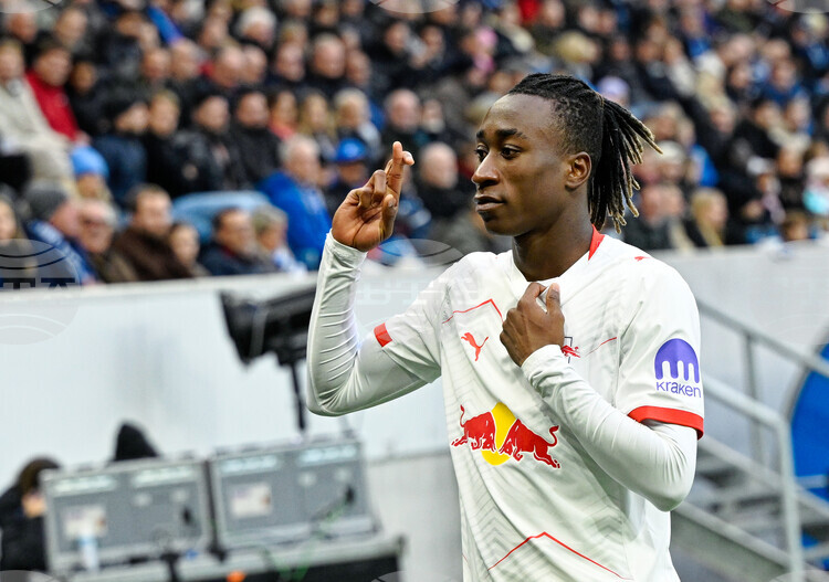 Футболният клуб Ливърпул е насочил вниманието си към нападателя на