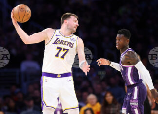 Лос Анджелис Лейкърс надви Сакраменто за 20-а победа от началото на сезона в НБА Лос Анджелис Лейкърс надви Сакраменто за 20-а победа от началото на сезона в НБА