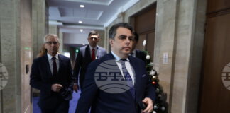 Асен Василев