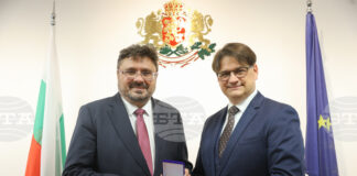 Министърът на културата Мариан Бачев поздрави генералния директор на БТА Кирил Вълчев по повод преизбирането му на поста