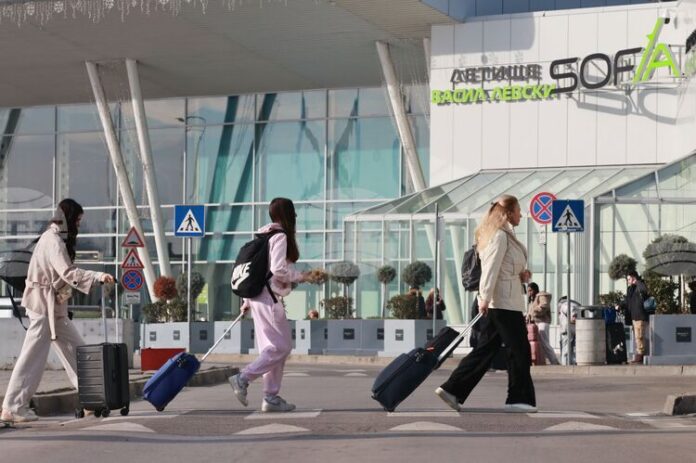 Министерският съвет одобри промени в наредбата за летищните такси