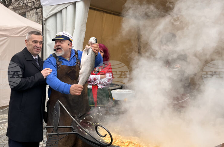 Национален рибен фест посреща посетители днес в центъра на София