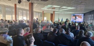 Недостигът на пасища и шарката са основните проблеми за животновъдите, посочиха на годишната среща на асоциацията на овцевъдите и козевъдите у нас