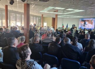 Недостигът на пасища и шарката са основните проблеми за животновъдите, посочиха на годишната среща на асоциацията на овцевъдите и козевъдите у нас Недостигът на пасища и шарката са основните проблеми за животновъдите, посочиха на годишната среща на асоциацията на овцевъдите и козевъдите у нас