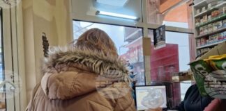 Необосновано завишение на цените беше констатирано по време на проверки в Перник, извършени от представители на НАП и КЗП