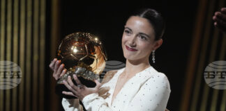 Носителката на "Златната топка" Айтана Бонмати счупи крака си по време на тренировка преди мача с Германия