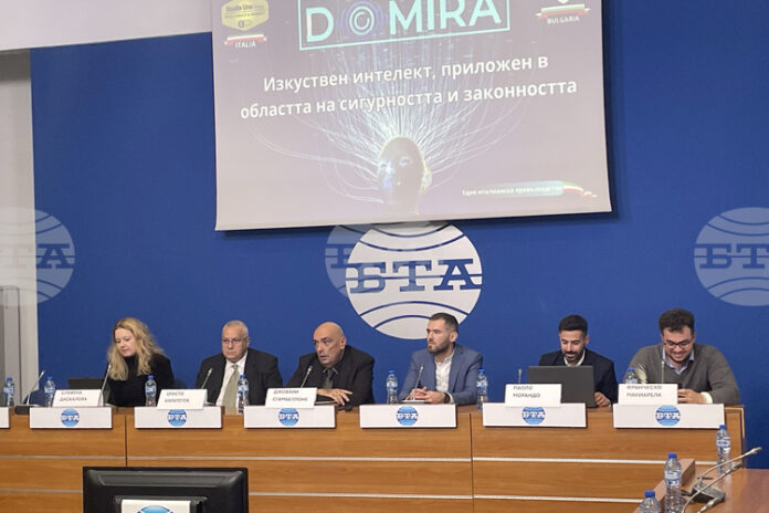 Нов софтуер, представен в София, използва изкуствен интелект за предотвратяване Нов софтуер, представен в София, използва изкуствен интелект за предотвратяване на кражби и насилие в търговски и обществени обекти