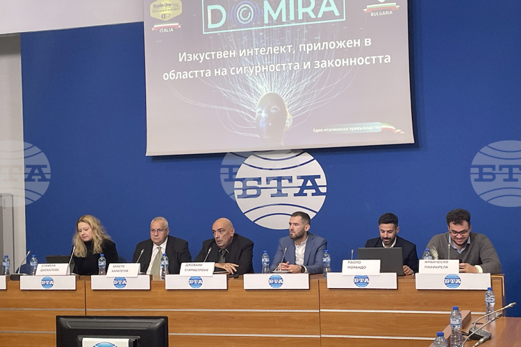 Нов софтуер, представен в София, използва изкуствен интелект за предотвратяване на кражби и насилие в търговски и обществени обекти