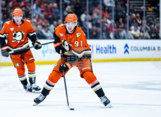 Нов успех за Колорадо, лидерът в Тихоокеанската дивизия на НХЛ Анахайм вкара седем гола на Чикаго Нов успех за Колорадо, лидерът в Тихоокеанската дивизия на НХЛ Анахайм вкара седем гола на Чикаго