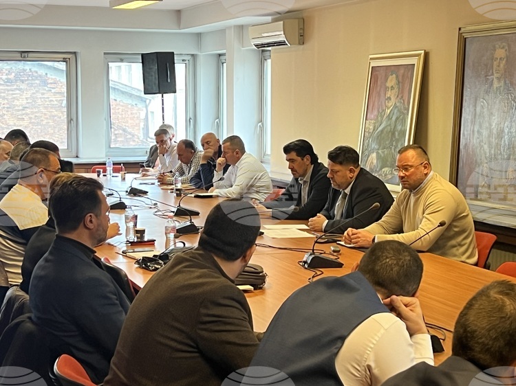 Областните лидери на БСП единодушно подкрепиха участието на партията в