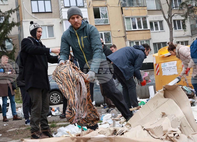 ОБНОВЕНА Кризата с боклука в София е поредната, с която ще се справим, каза кметът Васил Терзиев