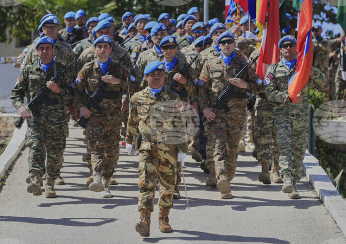 ОБНОВЕНА Мироопазващите сили на ООН в Южен Ливан съобщиха за ОБНОВЕНА
Мироопазващите сили на ООН в Южен Ливан съобщиха за стрелба по техен патрул