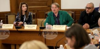 Парламентарната комисия по труда и социалната политика прие на първо гласуване удължителния закон на бюджета за 2026 г.