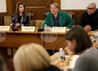 Парламентарната комисия по труда и социалната политика прие на първо гласуване удължителния закон на бюджета за 2026 г. Парламентарната комисия по труда и социалната политика прие на първо гласуване удължителния закон на бюджета за 2026 г.