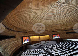 Партиите в Тайланд обявиха кандидатите си за премиер преди изборите през февруари