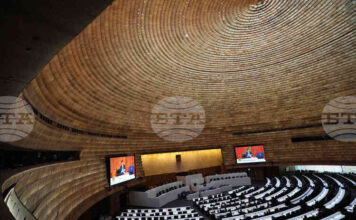 Партиите в Тайланд обявиха кандидатите си за премиер преди изборите през февруари