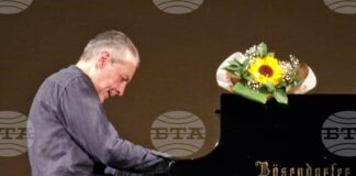 Първият концерт на пианиста Людмил Ангелов във Велико Търново препълни залата на читалище „Надежда“