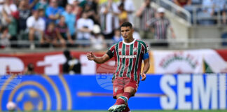 Порто подписа с 41-годишния бразилец Тиаго Силва