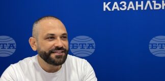 Посланието на филма „Социално силните“ е, че в наши дни имаме нужда от нови вдъхновители, каза режисьорът Николай Василев