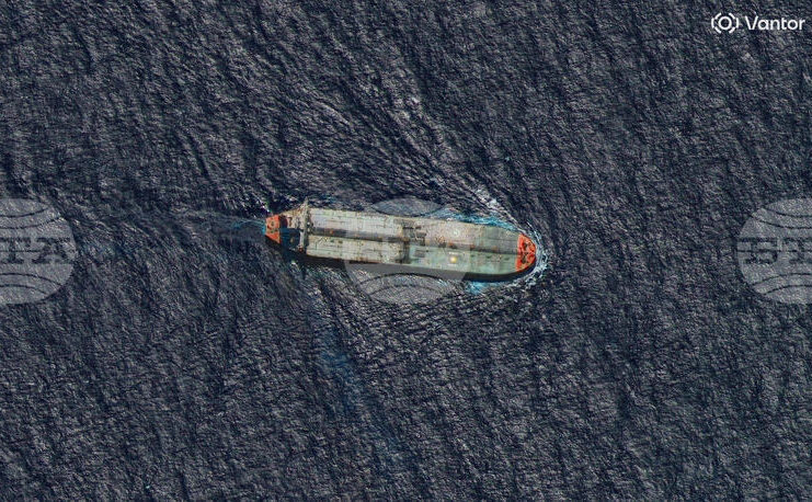 ПРЕГЛЕД НА ПЕЧАТА
                                                                                                Американски и британски издания коментират обявената от Тръмп блокада на „санкционираните петролни танкери“ към Венецуела