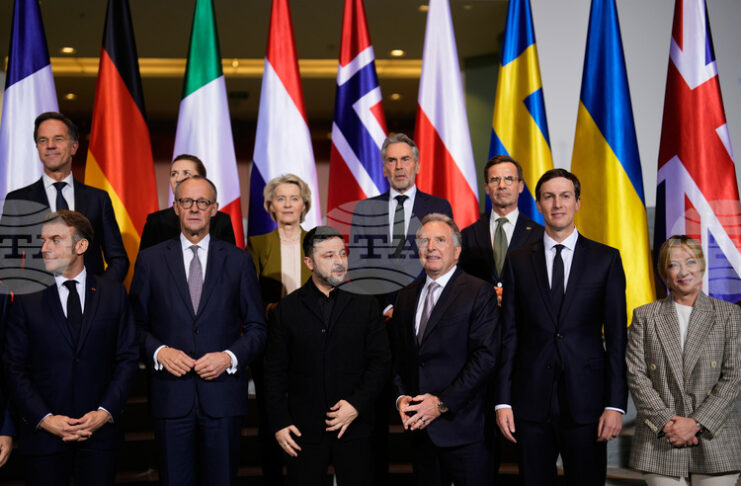 ПРЕГЛЕД НА ПЕЧАТА
                                                                                                Американски и британски издания коментират резултатите от преговорите по мирния план за Украйна в Берлин