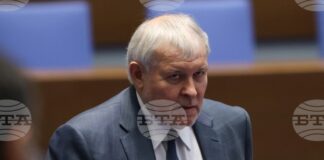 Протестът беше с доста хора, ние сме с широко отворени очи за случващото се , каза Румен Христов от ГЕРБ – СДС