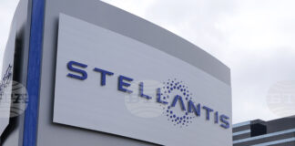 "Стелантис" ще изтегли над 52 000 автомобила в САЩ заради проблем с въздушните възглавници и предпазните колани