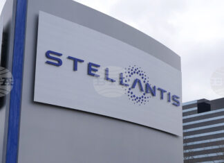 "Стелантис" ще изтегли над 52 000 автомобила в САЩ заради проблем с въздушните възглавници и предпазните колани "Стелантис" ще изтегли над 52 000 автомобила в САЩ заради проблем с въздушните възглавници и предпазните колани