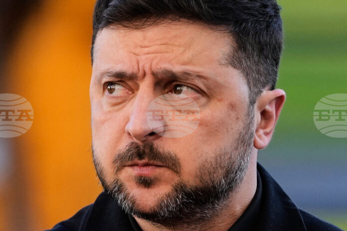РАЗШИРЕНА АНП: Украинският президент Володимир Зеленски ще се обърне утре РАЗШИРЕНА
АНП: Украинският президент Володимир Зеленски ще се обърне утре към нидерландския парламент и ще се срещне с премиера и с краля
