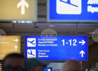 Рекламната дейност на летищата във Варна и Бургас ще се управлява от специализирана международна компания от 1 януари