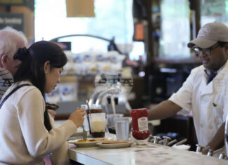 Ресторанти в САЩ намаляват грамажа на порциите си за клиенти, приемащи медикамента за отслабване „Оземпик“