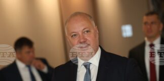 Росен Желязков ще участва в първата среща на върха на държавите по източния фланг