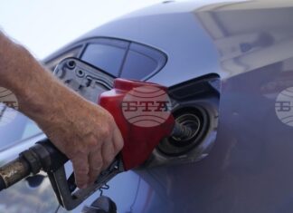 Русия удължи временната забрана за износ на бензин и дизел до края на февруари