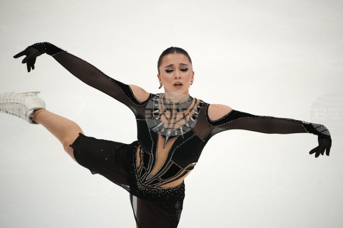 Руската фигуристка Камила Валиева официално се завръща на леда след наказание заради допинг