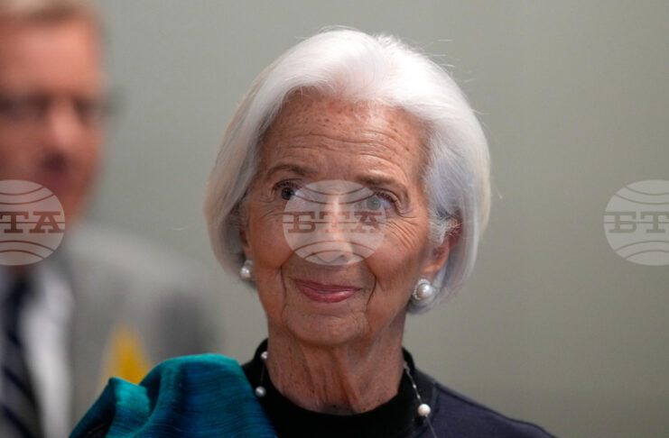 С гордост приветстваме България в евросемейството, написа президентът на ЕЦБ Кристин Лагард