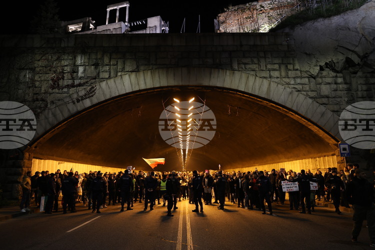 Пренапишете този текст като използвате собствените си думи и се
