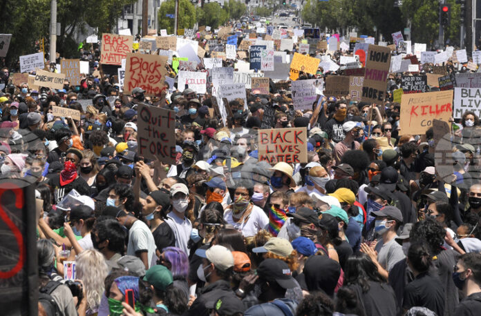 Сан Диего ще плати 30 млн. долара на семейството на тийнейджър, застрелян от полицията