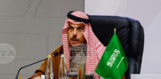 Саудитска Арабия открито свърза настъплението на сепаратистите в Йемен с ОАЕ и предупреди Абу Даби, че предприема "опасни" действия