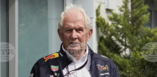 Съветникът на отбора на Ред Бул във Формула 1 Хелмут Марко напусна поста си