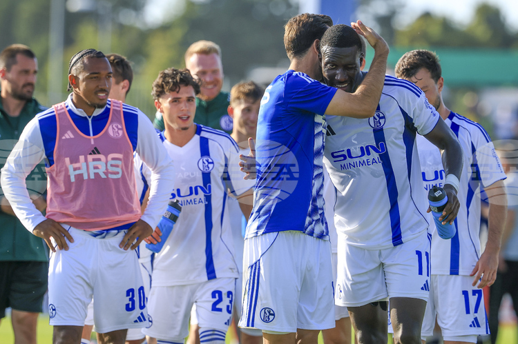 Шалке 04 ще привлече нов ръководител на скуатското звено