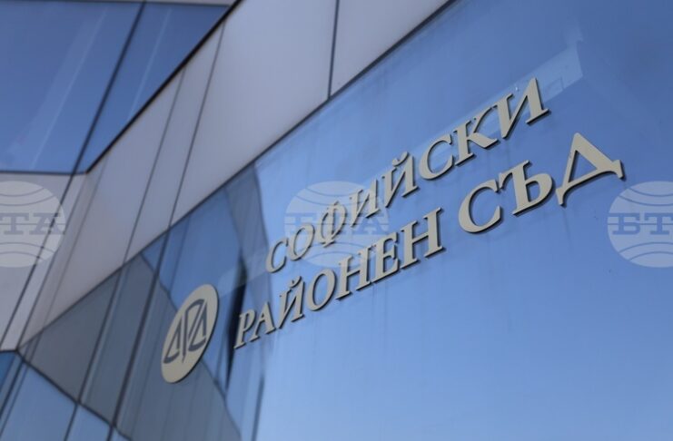 Софийският районен съд пусна под гаранция от 5000 лв. директора на столичното 138-о СУЗИЕ „Проф. Васил Златарски“