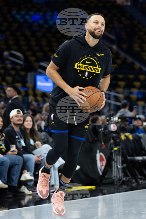 Стеф Къри ще се завърне за Голдън Стейт в НБА Стеф Къри ще се завърне за Голдън Стейт в НБА в мача срещу Минесота в петък