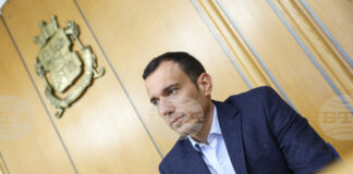 Столичният общински съвет отказа да спаси София от реалността, като отложи доклада за независим анализ на "Топлофикация", каза Васил Терзиев