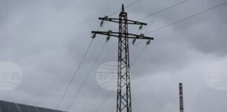 Токът за бизнеса утре поевтинява със 7 процента, сочат данните на БНЕБ