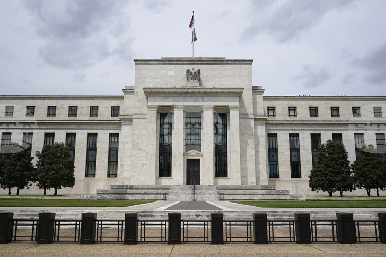 Тръмп добави че желае следващият управител да намали основните лихвени